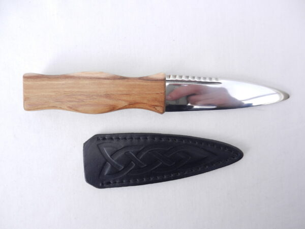 DSCN3997 Sgian Dubh in Scottish Laburnum with African Blackwood, Scottish knife, kilt knife