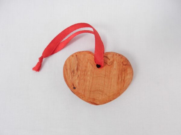il_fullxfull.1872171378_61kr Hand Carved Burr Lime Heart: Scottish Wedding Favor