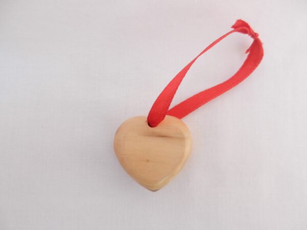 il_fullxfull.2521893702_lagz Scottish Boxwood Heart: Pink Ivory Inlay, Personalized Love Gift