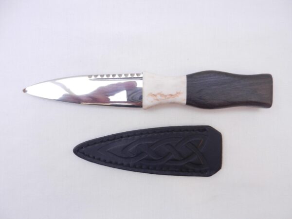 African Blackwood Sgian Dubh: Red Deer Antler Kilt Knife, Scottish Gift