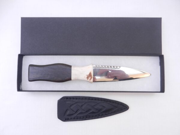 African Blackwood Sgian Dubh: Red Deer Antler Kilt Knife, Scottish Gift
