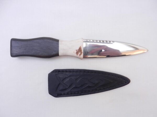 African Blackwood Sgian Dubh: Red Deer Antler Kilt Knife, Scottish Gift