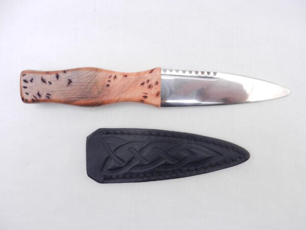 Burr Wych Elm Sgian Dubh: Scottish Highland Dress Knife