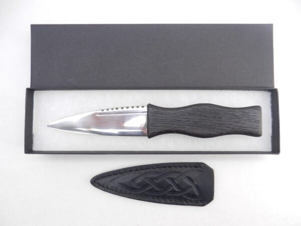 DSCN3988 Scottish Bog Oak and Oak Sgian Dubh, Scottish knife, kilt knife