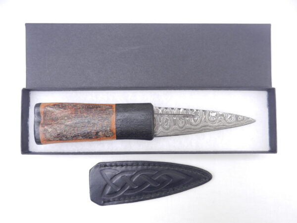 DSCN3107 Natural Blackthorn Damascus Sgian Dubh with Bog Oak and Brazilian Purpleheart centre