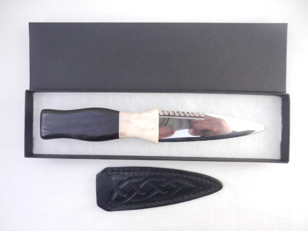 African Blackwood and Scottish Red Deer Antler Sgian Dubh