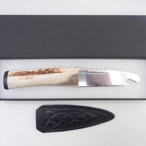 DSCN3190 Natural Sgian Brew in Red Deer Stag Antler and Bog Oak