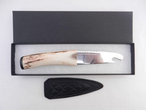 DSCN3198 Natural Sgian Brew in Red Deer Stag Antler and Bog Oak