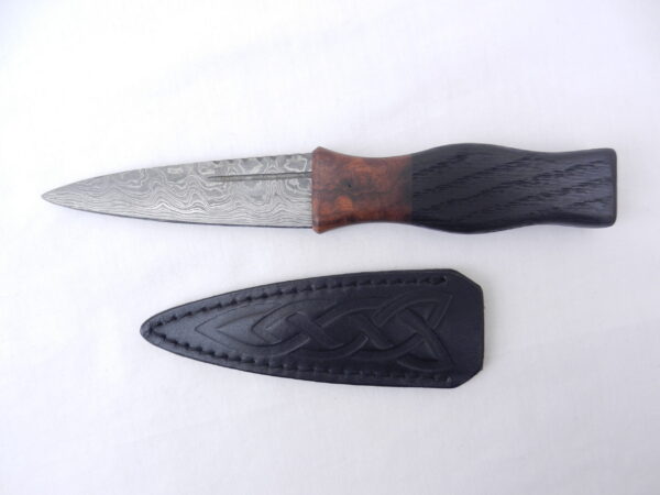 DSCN3383 Bog Oak and Desert Ironwood Burr Damascus Steel Sgian Brew