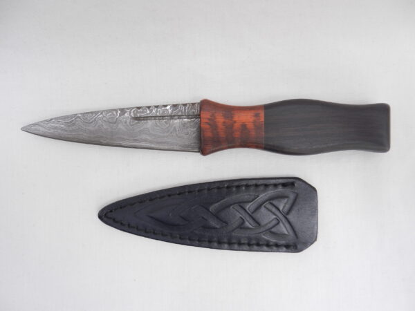 DSCN3504 Damascus Sgian Dubh in African Blackwood and Surinese Snakewood
