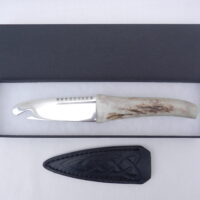 DSCN3564 Natural Sgian Brew in Red Deer Stag Antler with Wych Elm centre