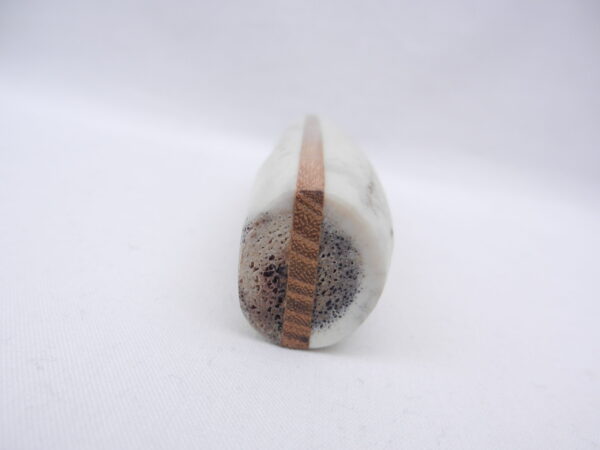 DSCN3582 Natural Sgian Brew in Red Deer Stag Antler with Wych Elm centre