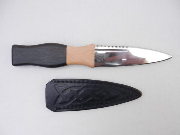 DSCN4146 African Ebony and Scottish Hawthorn Sgian Dubh - sharpened