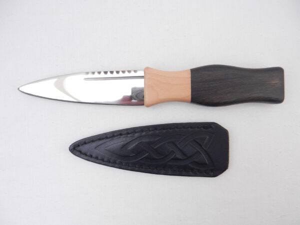 DSCN4147 African Ebony and Scottish Hawthorn Sgian Dubh - sharpened